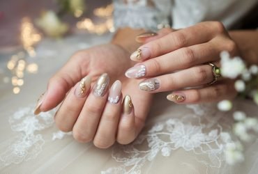 Chic subtle ombré wedding nails enhanced with a glossy seal for a polished and elegant finish.